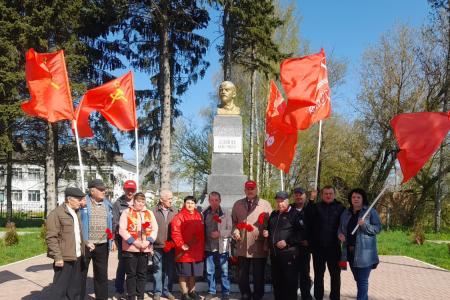 Коммунисты Орловской области отметили День рождения В.И. Ленина