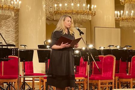 Участники торжественного вечера в Москве, посвященного юбилею Сталинградской битвы, поддержали требование Г.А. Зюганова о прекращении драпировки Мавзолея