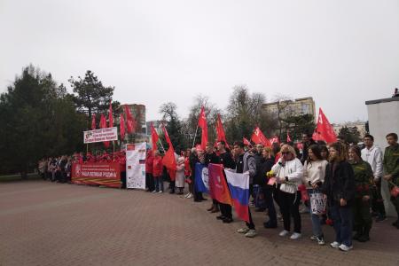 «Наша Великая Родина»: Сталинград, Ростов-на-Дону