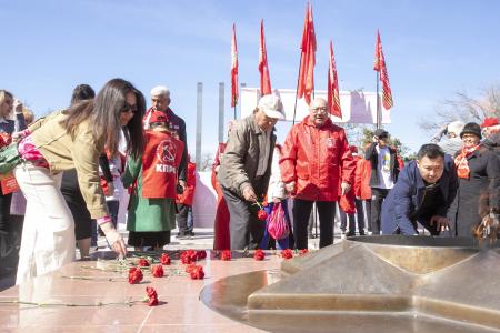 Коммунисты Калмыкии встретили волонтеров патриотического проекта «Наша великая Родина»