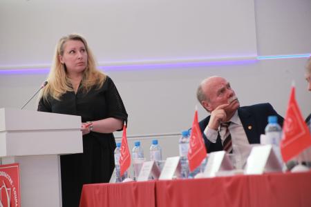 Завершил работу семинар-совещание руководителей и партийного актива региональных отделений КПРФ Дальневосточного федерального округа