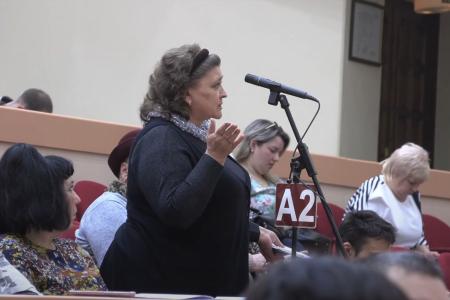 Аварийное жильё. Власть не может ответить на вопросы саратовцев