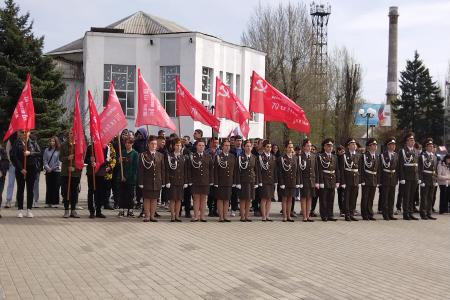 Луганск принял эстафету антифашистского марша «Наша Великая Родина»