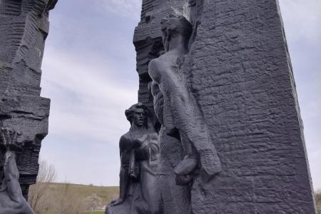 Луганск принял эстафету антифашистского марша «Наша Великая Родина»