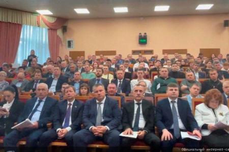 Г.А. Зюганов выступил на круглом столе, посвящённом проблемам пчеловодства юга и новых территорий России