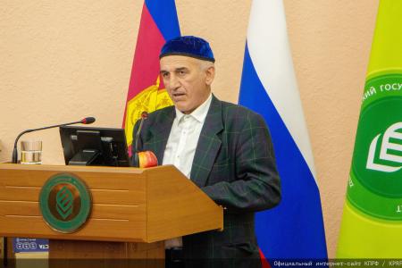Г.А. Зюганов выступил на круглом столе, посвящённом проблемам пчеловодства юга и новых территорий России
