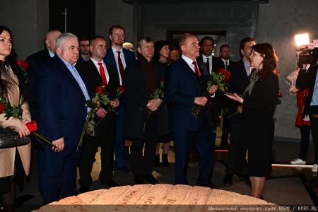 Г.А. Зюганов: Смелее в борьбе за справедливость, дружбу трудового народа и социализм!