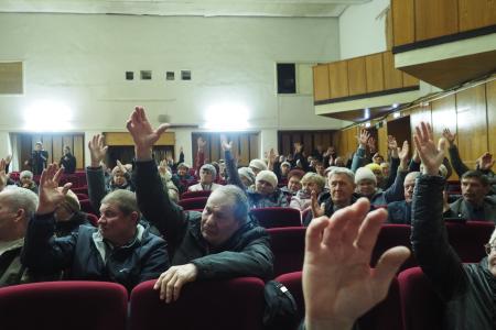 Свердловская область. При поддержке КПРФ состоялся народный сход жителей Пышмы против строительства через их поселок трассы Екатеринбург – Тюмень