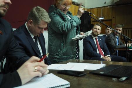 Свердловская область. При поддержке КПРФ состоялся народный сход жителей Пышмы против строительства через их поселок трассы Екатеринбург – Тюмень