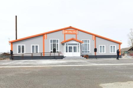 Глава Хакасии Валентин Коновалов открыл дом культуры в отдаленном селе республики