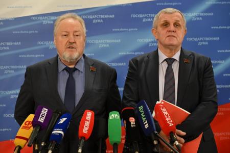 Н.В. Коломейцев и С.П.Обухов выступили перед журналистами в Госдуме
