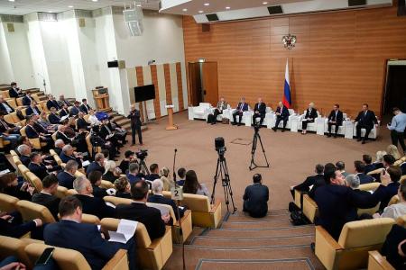 Николай Харитонов задал вопросы Заместителю Председателя Правительства В. Абрамченко и Министру природных ресурсов и экологии А. Козлову