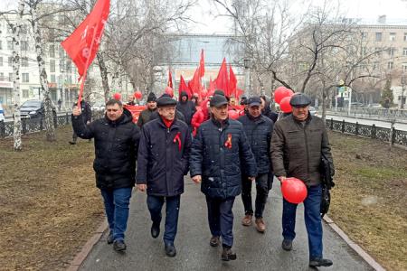 Новосибирск отметил красный Первомай митингом