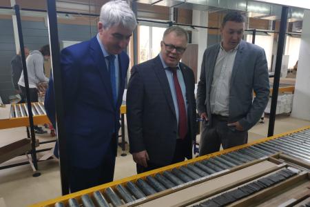 Руководитель фракции КПРФ в Мособлдуме Александр Наумов: «Уникальные геологические фонды Апрелевского кернохранилища сравнимы с фондами Российской государственной библиотеки»