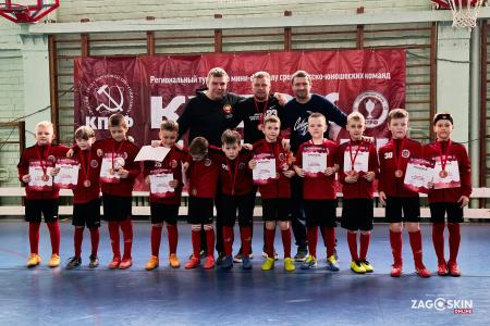 «Спартак» из Мирного – новый обладатель кубка Победы КПРФ по мини-футболу среди детских команд