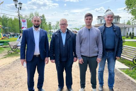 Владимир Кашин вместе с депутатами-коммунистами Мособлдумы принял участие в работе фестиваля «ЭкоИдея»