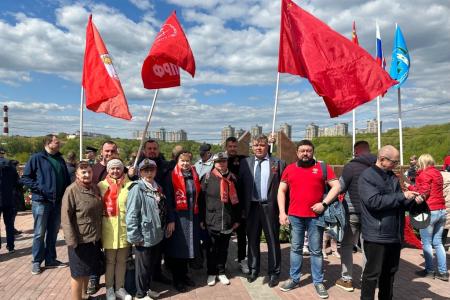 Подмосковные коммунисты отметили День Великой Победы по всему региону