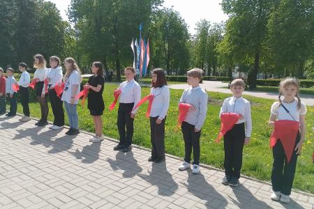 В Великом Новгороде прошла торжественная пионерская линейка