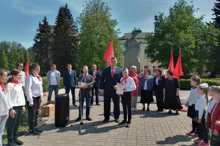 В Великом Новгороде прошла торжественная пионерская линейка
