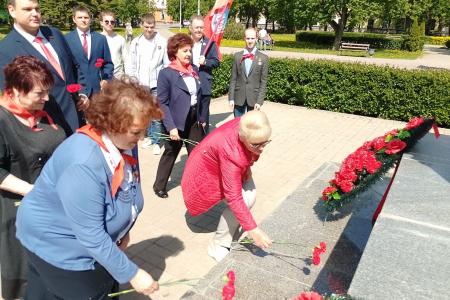 В Великом Новгороде прошла торжественная пионерская линейка