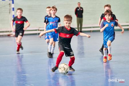 «Спартак» из Мирного – новый обладатель кубка Победы КПРФ по мини-футболу среди детских команд