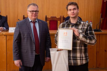 Руководитель фракции КПРФ в Мособлдуме Александр Наумов принял участие в региональной научной конференции в ГУП