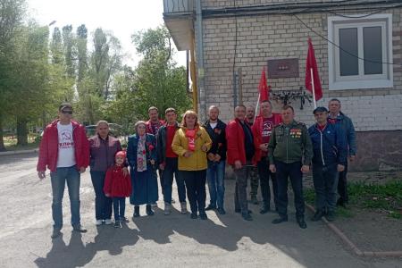 Коммунисты Тольятти почтили память воинов, павших в борьбе против фашизма