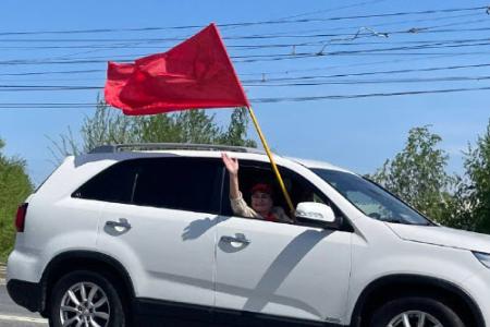 Саратовские коммунисты отметили Первомай автопробегом