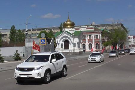 Саратовские коммунисты отметили Первомай автопробегом