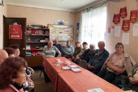 Саратовская область. Депутаты-коммунисты Ольга Алимова и Денис Буланов посетили Самойловский район