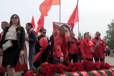 Саратовские коммунисты и комсомольцы отметили День Победы