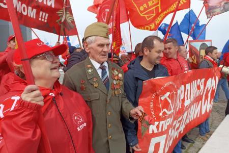Саратовские коммунисты и комсомольцы отметили День Победы