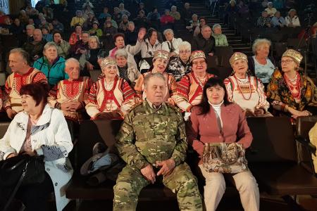 Рязанские депутаты-коммунисты чествуют ветеранов