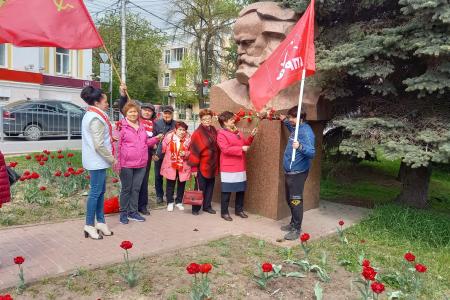Калуга отметила 205 лет со дня рождения Карла Маркса