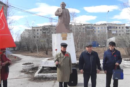 Якутск. Митинг КПРФ, посвященный 205-й годовщине со дня рождения Карла Маркса