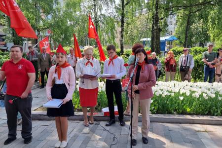 100 лет Рязанской пионерии: более чем 80-ти юным рязанцам  повязали красные галстуки 19 мая