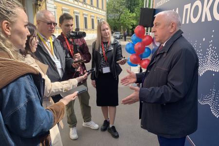 Николай Харитонов: Наша задача рассказывать, на чем держалась наша страна, где вырастали герои, что полезного и доброго приносили Родине