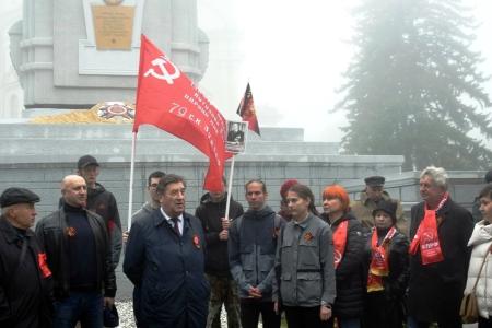 Лидер ставропольских коммунистов Виктор Гончаров: Будем же достойными благодарными потомками народа-победителя!