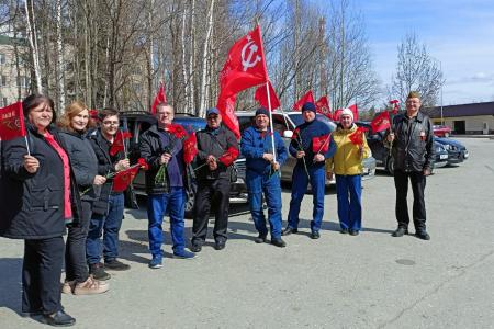 «Помним, гордимся»: торжественные акции КПРФ в День Победы в Томской области