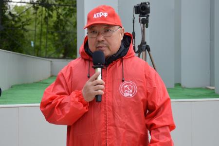 Коммунисты Калмыкии отметили День Победы