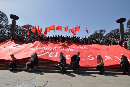 Ленинградские коммунисты напомнили о настоящих символах Великой Победы
