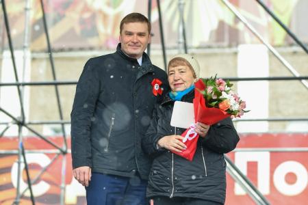Глава Хакасии Валентин Коновалов поздравил жителей республики с Первомаем