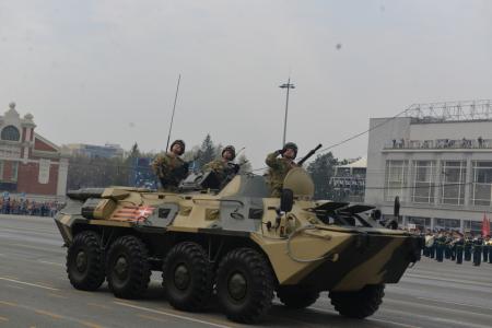 Парад Победы прошел в Новосибирске
