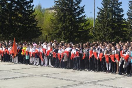 В Новосибирске более 550 школьников стали пионерами