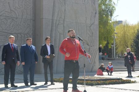 В Новосибирске более 550 школьников стали пионерами