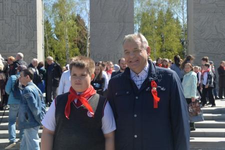 В Новосибирске более 550 школьников стали пионерами