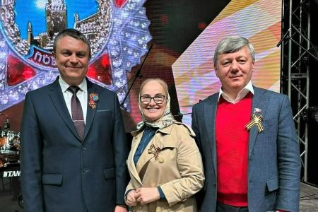 Дмитрий Новиков и Казбек Тайсаев приняли участие в праздновании Дня Великой Победы в Луганске