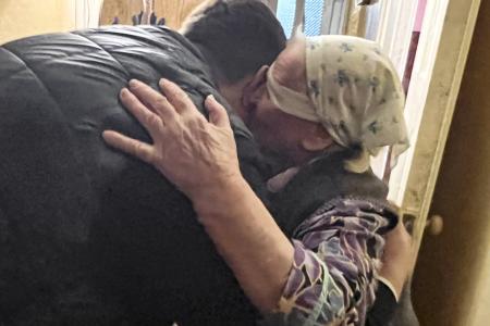Тульские коммунисты поздравляют ветеранов с Днем Победы