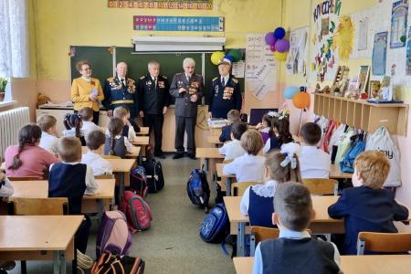 Союз советских офицеров и коммунисты Калининградской области едины в патриотическом воспитании молодежи