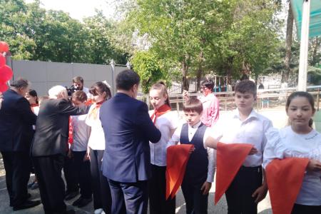В Черкесске состоялся торжественный прием в пионеры